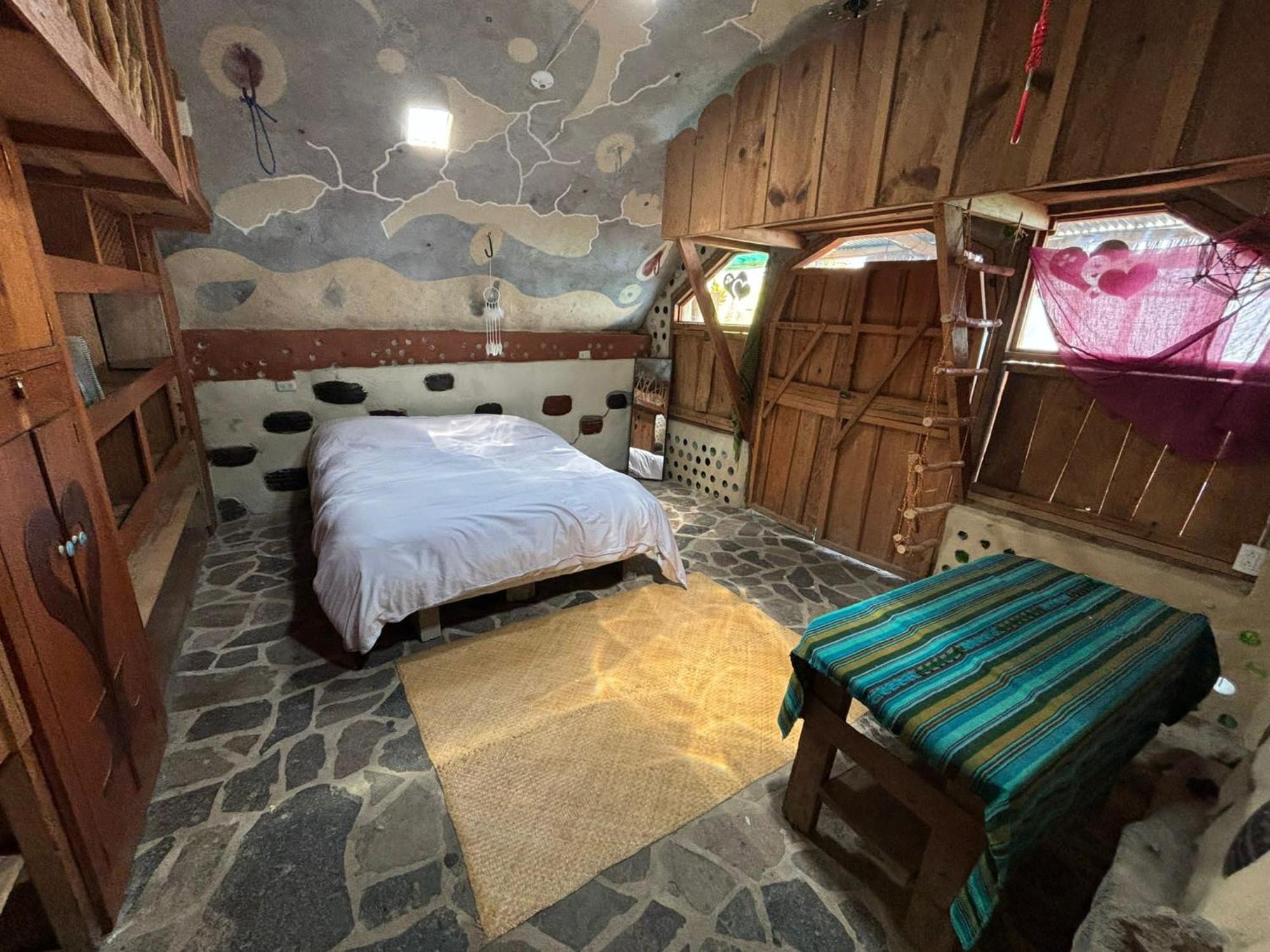 Pensjonat Earthship Atitlan San Marcos La Laguna Zewnętrze zdjęcie